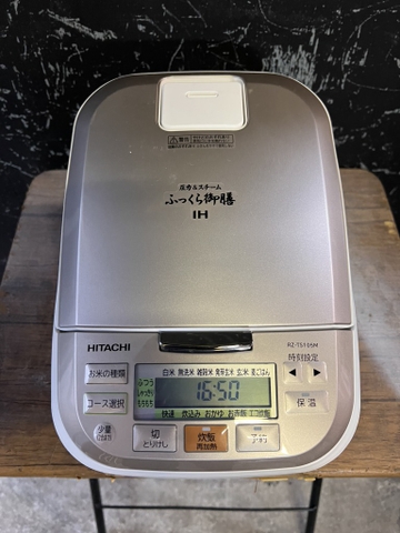 Nồi cơm PVN1450 Hitachi 1.0L