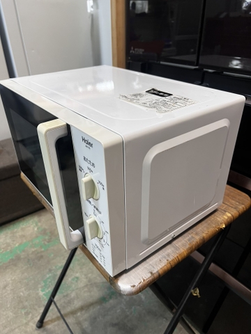 lò vi sóng PVN1400 Haier 15