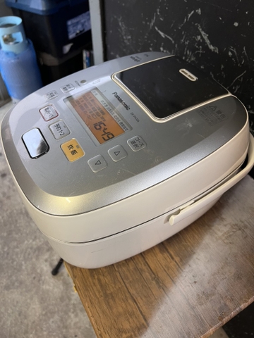 Nồi cơm PVN1447 Panasonic 1.0L