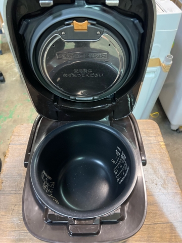 Nồi cơm PVN1639 Zojirushi 1.0L