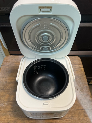 Nồi cơm PVN1653 Heir 0.5L