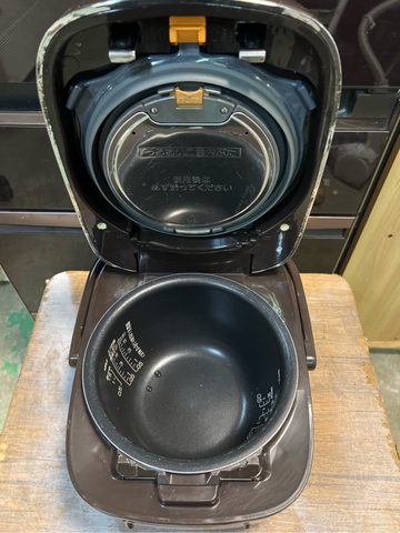 Nồi cơm PVN1633 Zojirushi 1.0L
