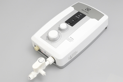 Máy nước nóng Electrolux EWE451HB-DWS2