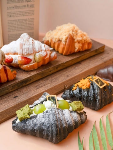 Croissant Các Vị