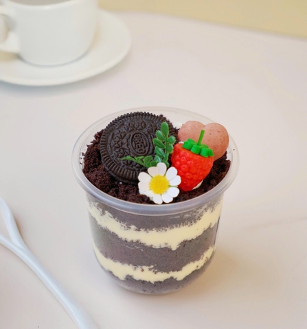 Bông Lan Cốc Oreo