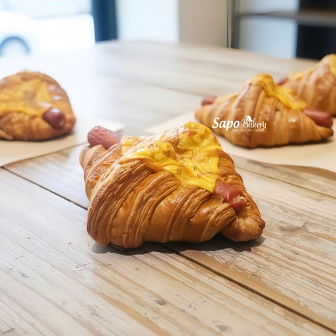 Croissant Xúc Xích