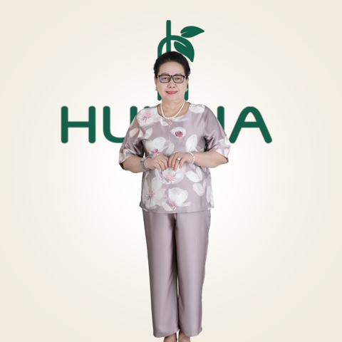 Đồ Bộ Lụa Trung Niên Mặc Nhà - Bộ Quần Dài 9 Tấc Họa Tiết Hoa Sang Trọng - Quà Tặng Cho Mẹ, Cho Bà HA54 | HUY HÀ