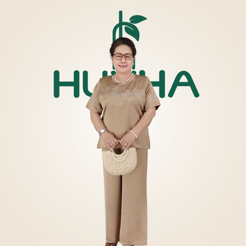 (Mẫu TC38 ) - Đồ bộ trung niên Huy Hà : cổ tròn thêu , tay ngắn , quần dài , vải tô châu