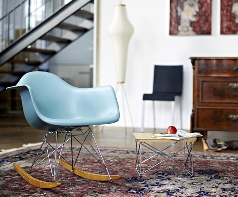 GHẾ THƯ GIÃN EAMES MẶT NHỰA - GTG04