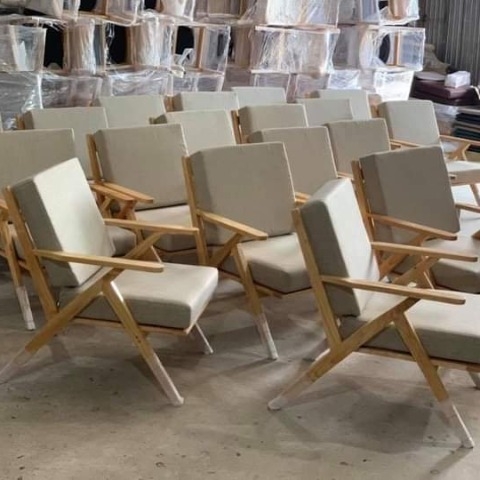 GHẾ SOFA TAY CHÉO ĐƠN GỖ CAO SU - SFG04