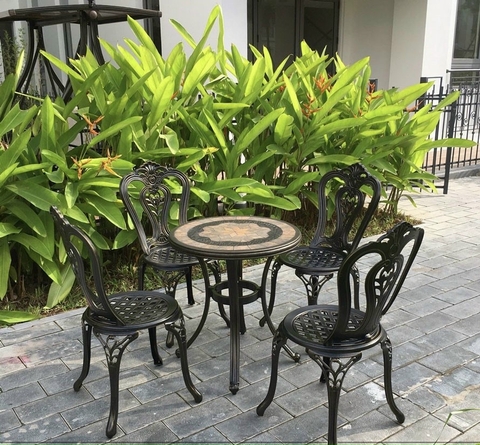 BÀN NGOÀI TRỜI - BV17