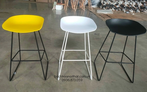 GHẾ BAR MẶT NHỰA CHÂN SẮT - BAR28