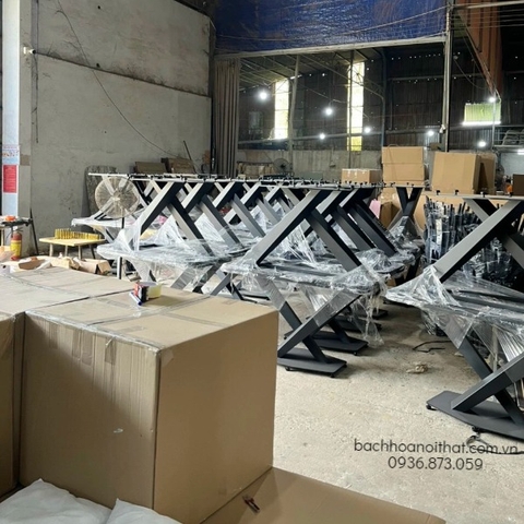 BÀN ĂN ĐẸP MẶT ĐÁ CHÂN X