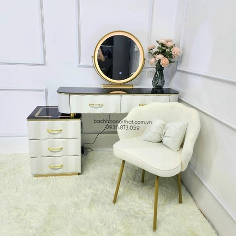 BỘ BÀN PHẤN TRANG ĐIỂM - BTD05