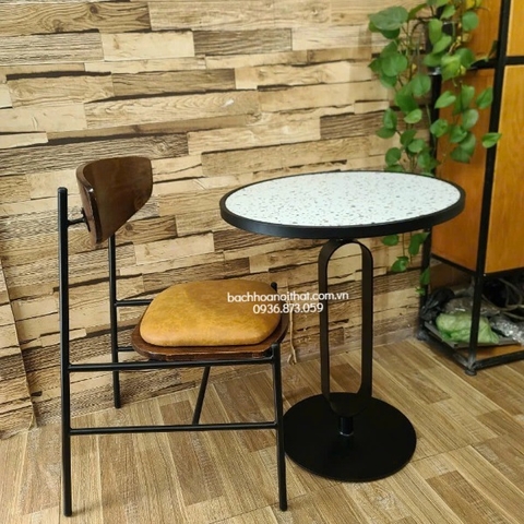 Bàn Cafe Mặt Gạch Hoa Chân Sắt - BCF68