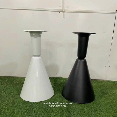Bàn Cafe Nhập Khẩu Mặt Đá Chân Sắt - BCF81