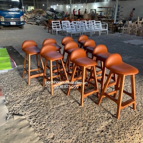 GHẾ BAR BỌC NỆM CHÂN GỖ - BAR57