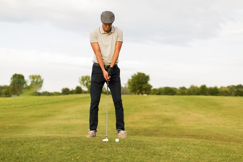 Tìm hiểu về các dụng cụ chơi golf ngoài trời và trong nhà dành cho golfer