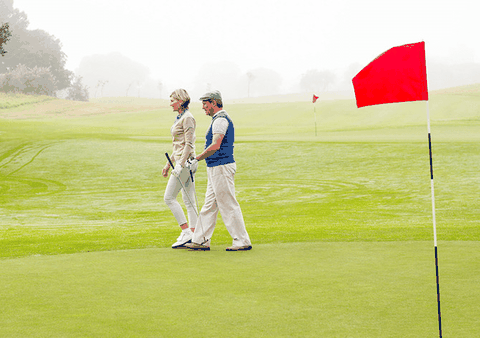 Lợi ích của việc đi bộ khi chơi golf