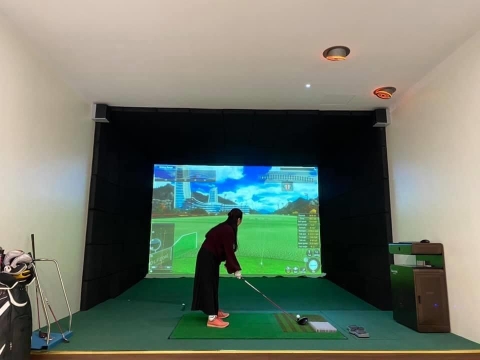 Lời khuyên chơi gôn cho phụ nữ mới Mua thiết bị Học cách chơi Chơi gôn trên sân