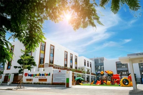 Bảng học vẽ cho bé - Lắp đặt bảng giá vẽ tại Trường mầm non Happy smile