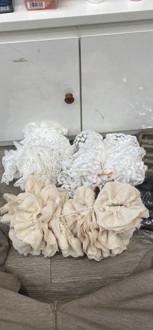 Dây buộc tóc ren trắng be bánh bèo