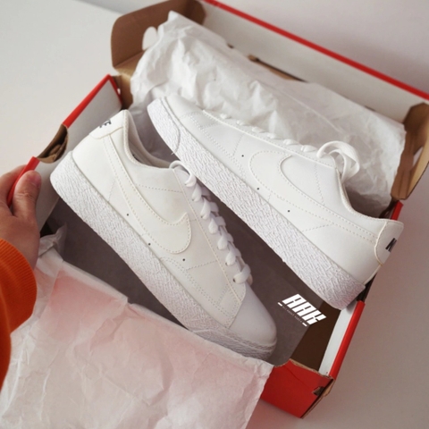 NIKE BLAZER LOW GS 555190 102