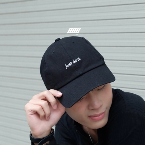 NIKE JUST DO IT H86 ADJUSTALBE  (CQ9512 010 )