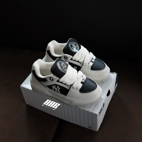 MLB CHUNKY LINER NEW YORK YANKEES B/W ( 3ASXCLW4N-50BKS)