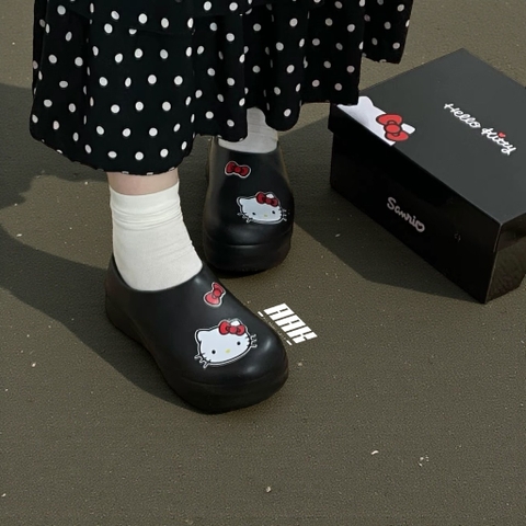SANRIO X HELLO KITTY FOAM CLOGS ALL BLACK