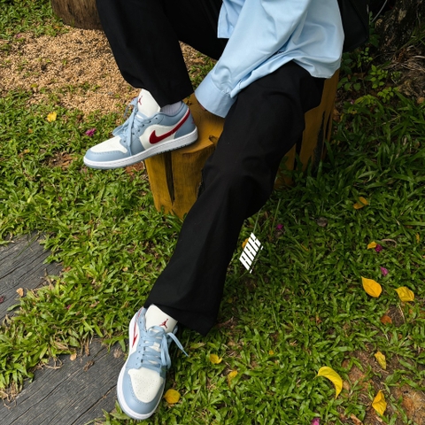 NIKE AIR JORDAN 1 LOW  