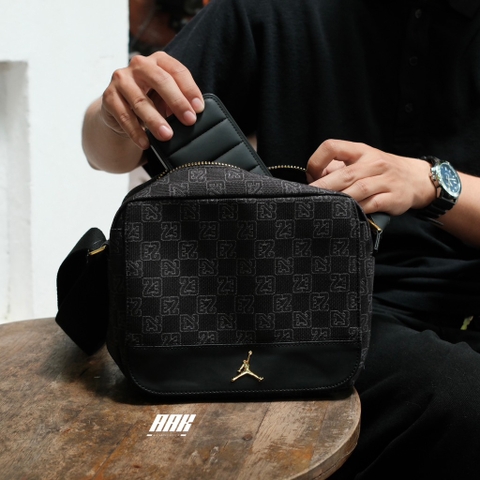 JORDAN SHOULDER BAG MONOGRAM / BLACK LIMITED EDITION  (FJ6790 010)