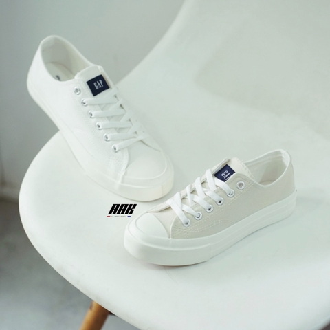 GAP SNEAKERS