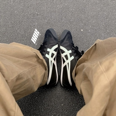 ONITSUKA TIGER MEXICO 66 'BLACK/WHITE"  (1183C102 001)