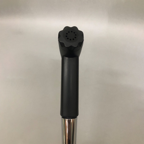 Vòi Xịt Nhựa Đen Ti Đồng (chếch) OB_04D