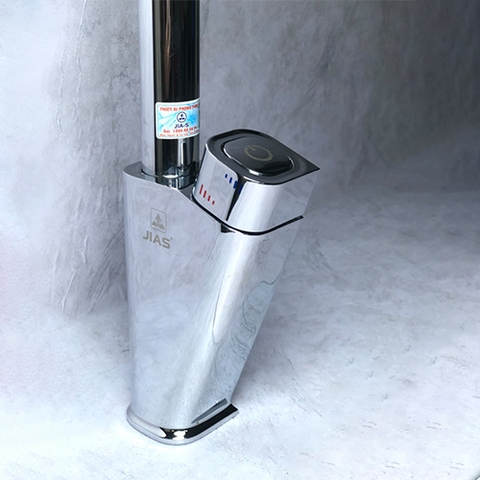 Vòi Bếp N-L Dây Rút JA_802