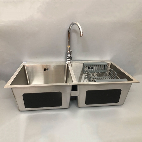 CB Chậu rửa bát 2 hố 8245JA + Vòi bếp đơn OB514