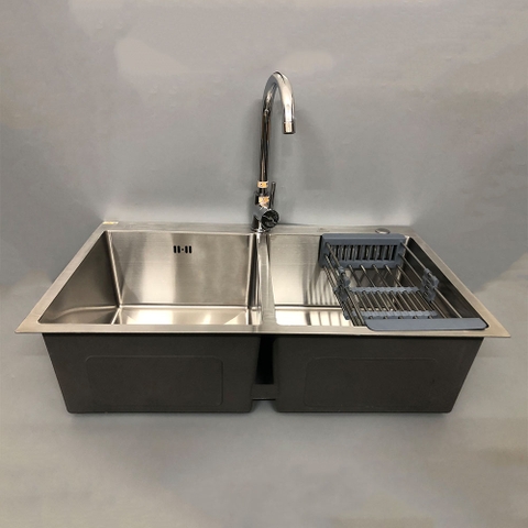CB Chậu rửa bát 2 hố 8350A + Vòi bếp N-L OB214