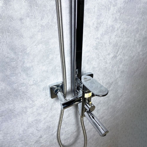 Sen Cây Tắm Đứng Vuông OB_9002V