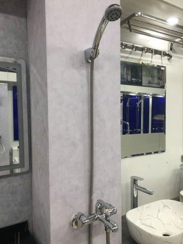 Sen Tắm Gắn Tường Nóng - Lạnh OB_441
