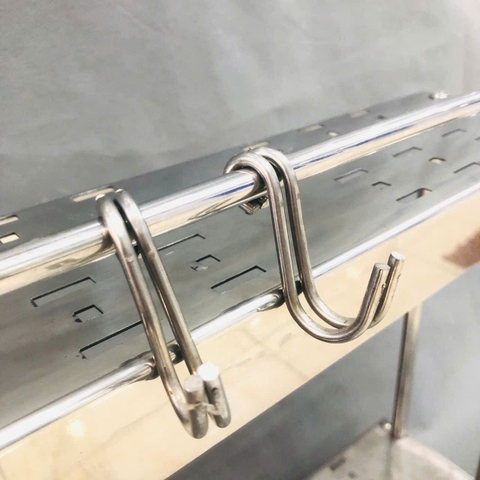 Kệ Gia Vị Tấm Treo 2 Tầng, Inox 304 Hiệu Obiste - KV 02(Mới )