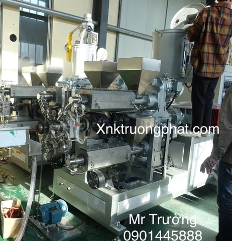 Máy đùn dây nhựa giả mây