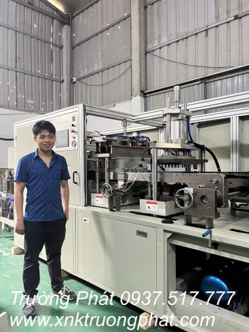 Lắp đặt máy làm nắp ly nhựa PP PET PLA PS ở HCM