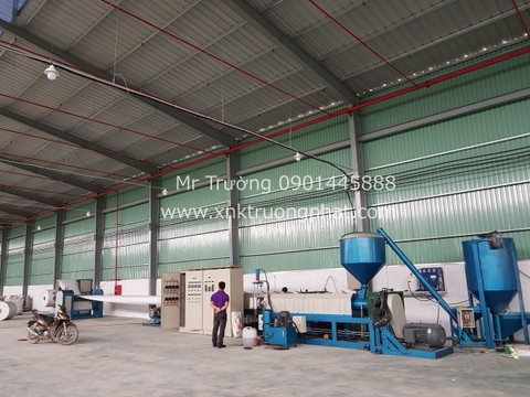 LẮP ĐẶT CHUYỂN GIAO DÂY CHUYỀN MÁY CÁN MÀNG HỘP CƠM XỐP PS Trục 75