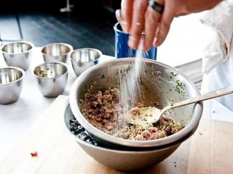 Ăn gì tốt cho da nhạy cảm?