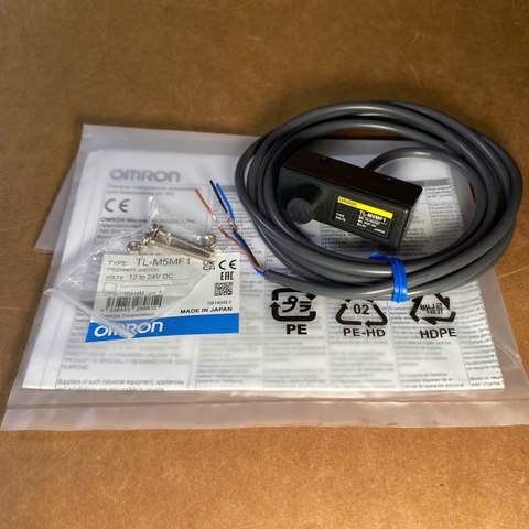 Cảm biến tiệm cận Omron TL-M5MF1 5mm PNP NO