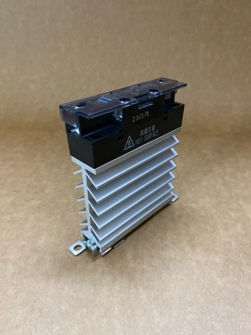 Rơ le bán dẫn OMRON G3PJ-215B (240V 15A kèm tản nhiệt gắn DIN)