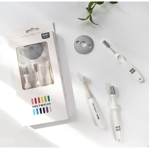 Set bàn chải đánh răng The Twelve 3 giai đoạn cho bé