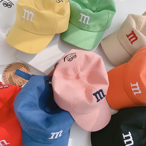 Mũ lưỡi trai chữ M cho bé