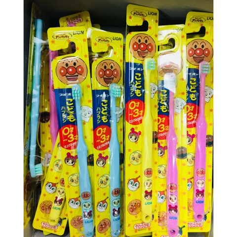 Bàn chải đánh răng Lion Nhật